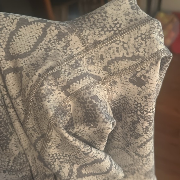 Snake pattern joggers - Picture 4 of 4